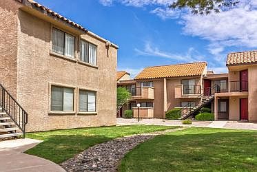 3rd image of 1650 N Kadota Ave #177