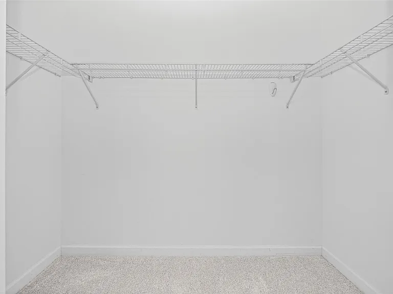 420 Lewis Ct — Photo 32