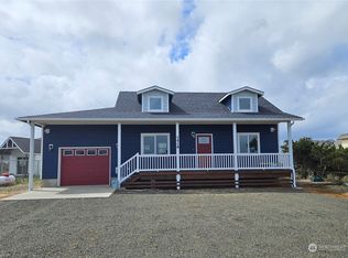 1419 Ocean Crest Ave SW, Ocean Shores, WA 98569