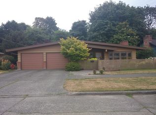 4901 SW Walker St, Seattle, WA 98116