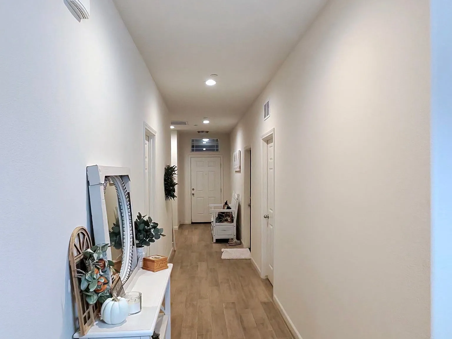 4 bed, 1426 sqft, $2,500 — Photo 2