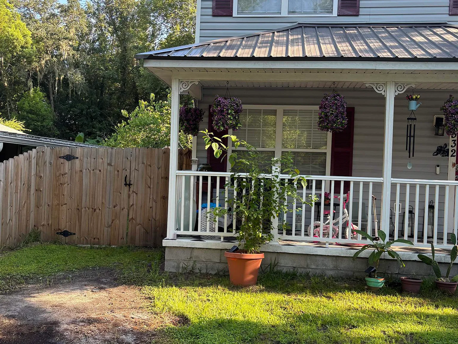 3 bed, 2.5 bath, 1280 sqft, $2,200 — Photo 2