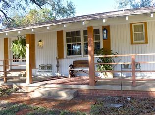 125 Stephanie Dr, Palestine, TX 75803