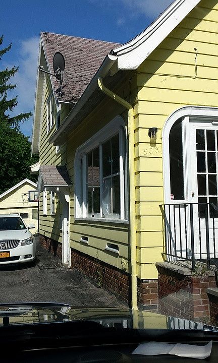 2nd image of 508 Seeley Rd
