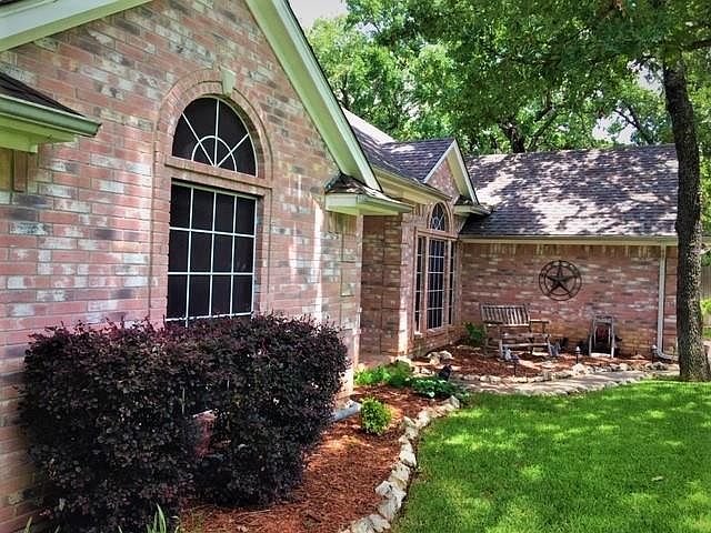 1st image of 5303 Bradley Ln