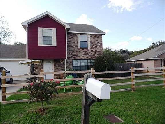 4th image of 317 Woodrose Dr