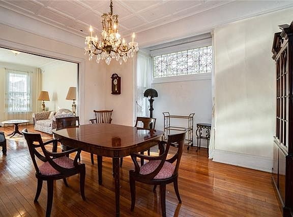 5th image of 50 Crestwood Ave