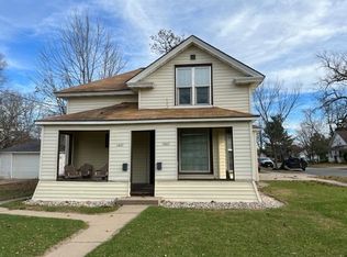 1825-1827 Division St, Stevens Pt, WI 54481