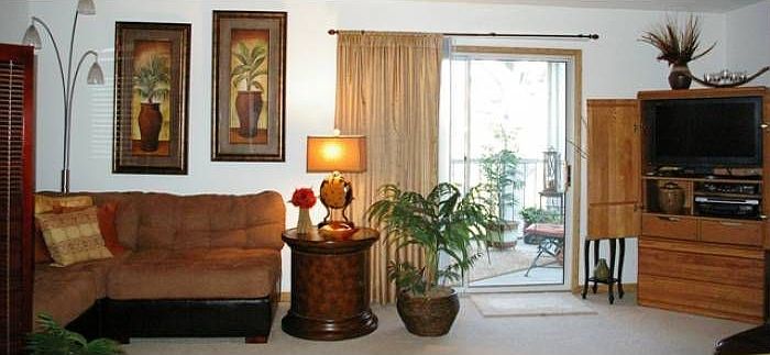 One bedroom livingroom