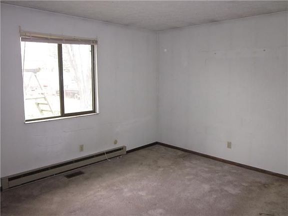 3rd image of 5071 E County Road 551 N