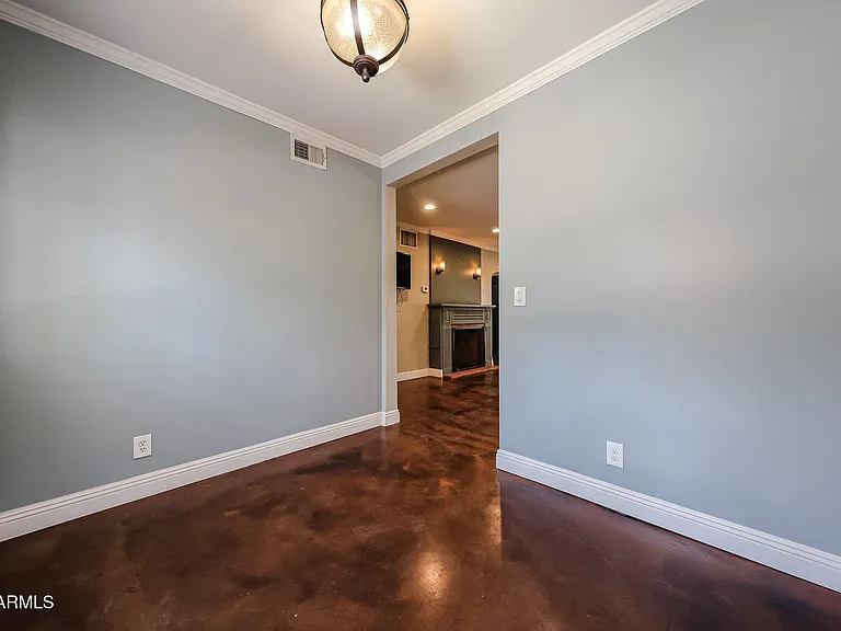 1317 W Holly St — Photo 22