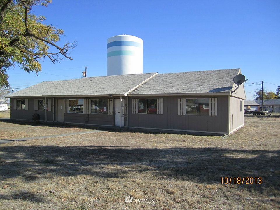 1st image of 1004 1006 Lowry Street