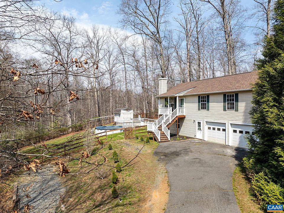1st image of 1029 W Daffodil Rd
