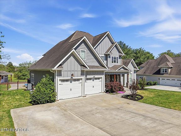 2nd image of 124 Alpine Dr