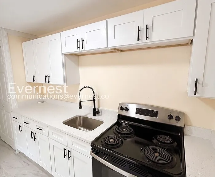 5680 28th St N #D1 — Photo 10