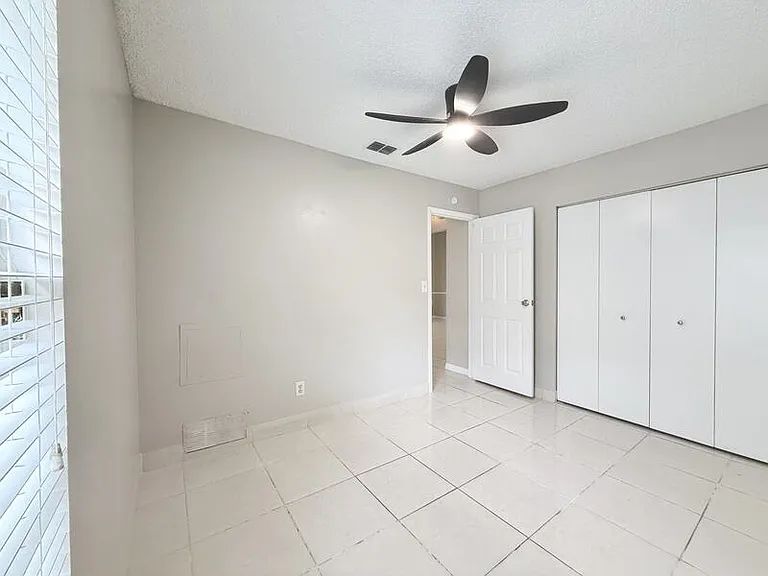11316 Maybrook Ave — Photo 36