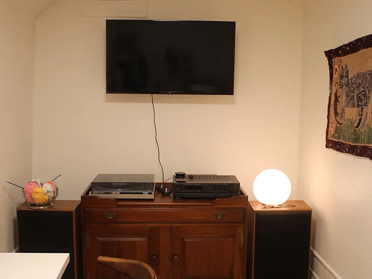 1611 Grand St NE #2 — Photo 5