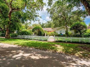 4430 Santa Maria St, Coral Gables, FL 33146