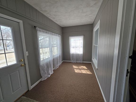 3rd image of 455 N Cedar St