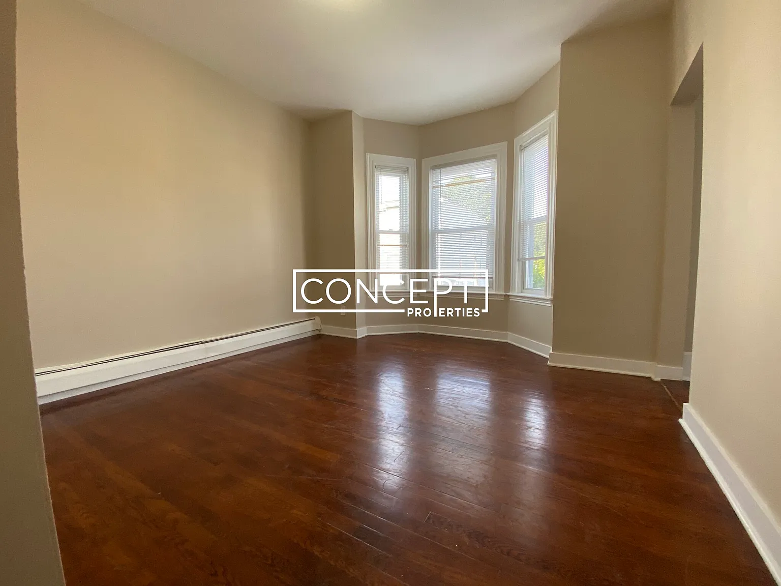 2 bed, 1.0 bath, 800 sqft, $2,395 — Photo 2