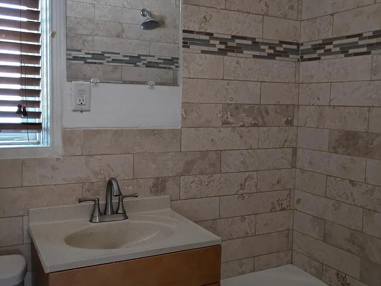 1321 E Mabel St — Photo 54