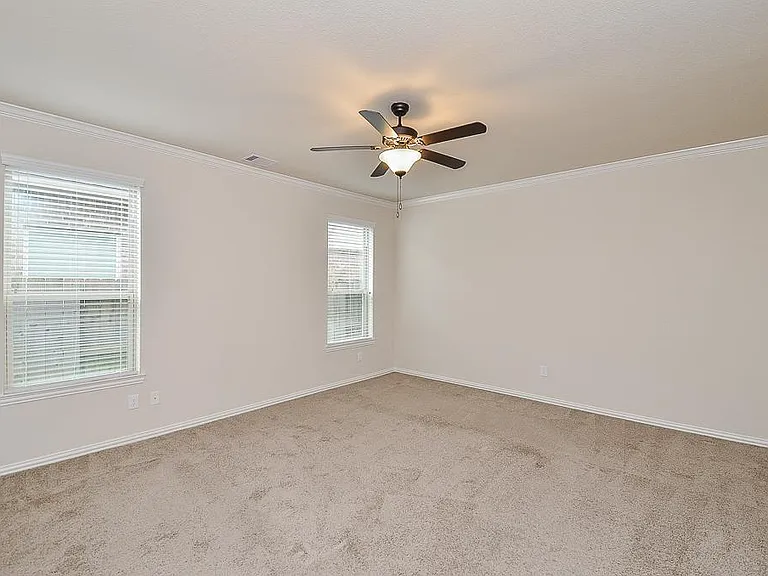 9411 Sparrow Creek Ct — Photo 18