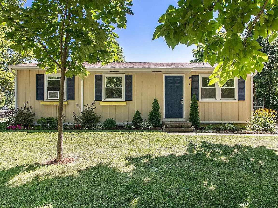 3 Lucerne Ct photo 1