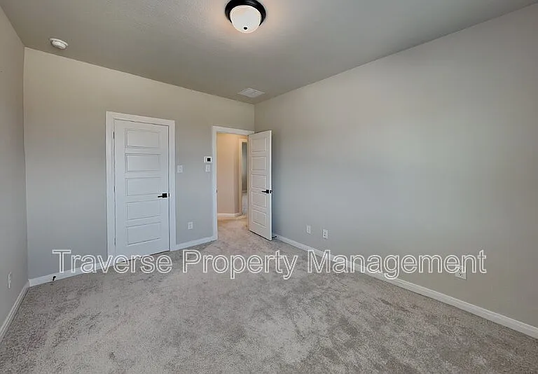 2013 Tolleson Dr — Photo 17
