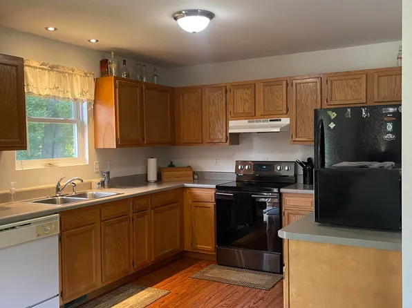 10240 Wilcox Rd, Onondaga, MI 49264