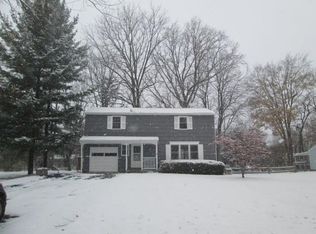 143 Colony Ln, Rochester, NY 14623