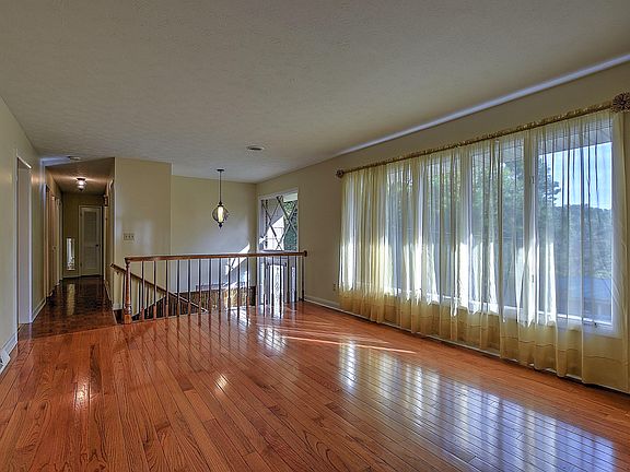 5th image of 3754 Cheekwood Dr