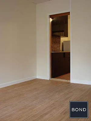 Rented by Bond New York | media 28