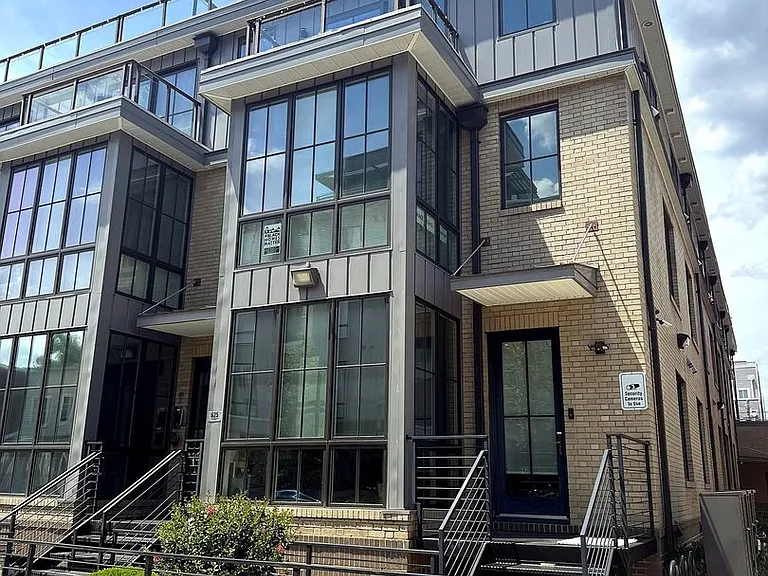 625 Park Rd NW #201 — Photo 2