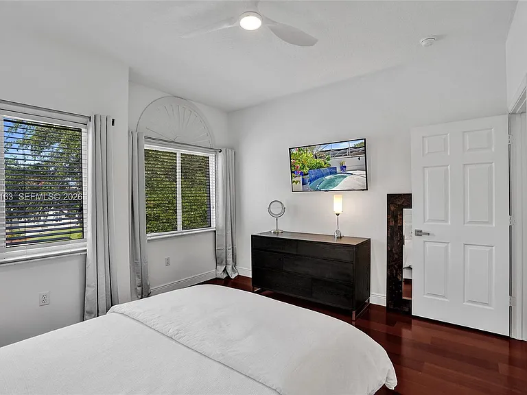 644 W Palm Aire Dr #644 — Photo 52