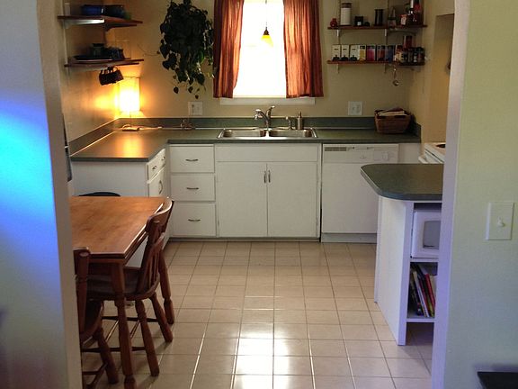 living room to kitchen view