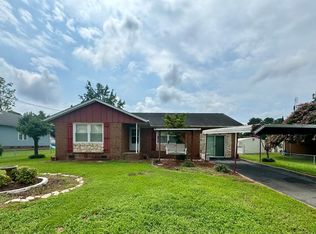 611 Reggie Ct, Spring Lake, NC 28390