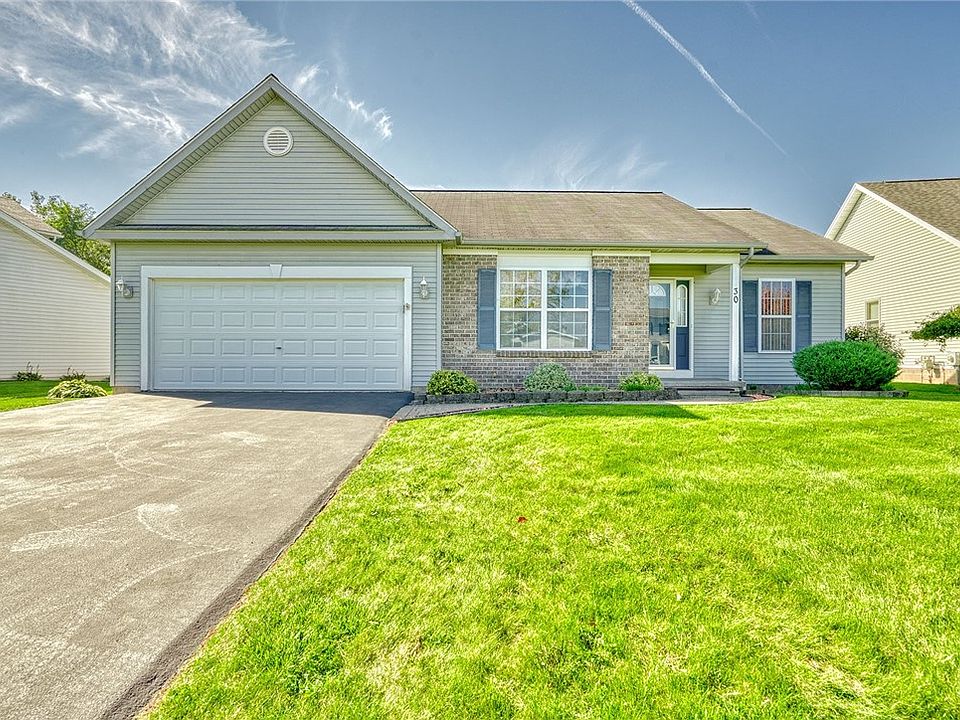 1st image of 30 Cornflower Dr