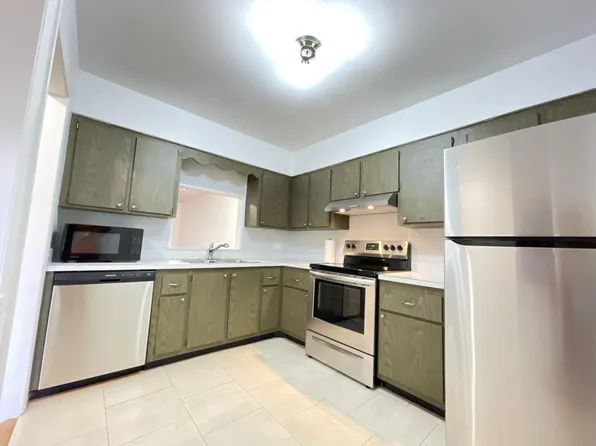 2302 Sunrise Boulevard #202, Fort Pierce, FL 34982