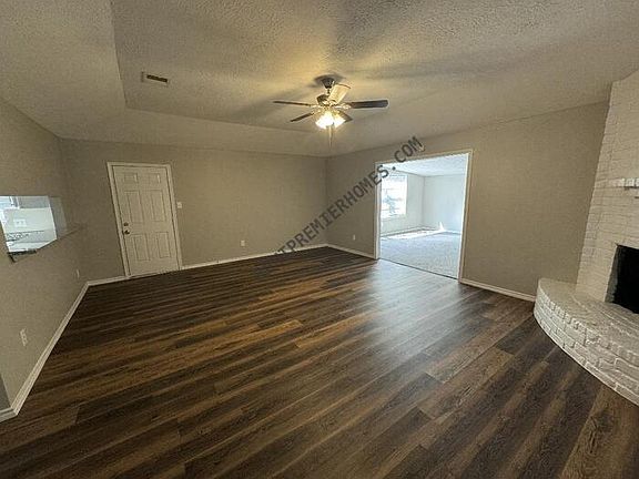 3rd image of 16894 Glen Eagle Dr