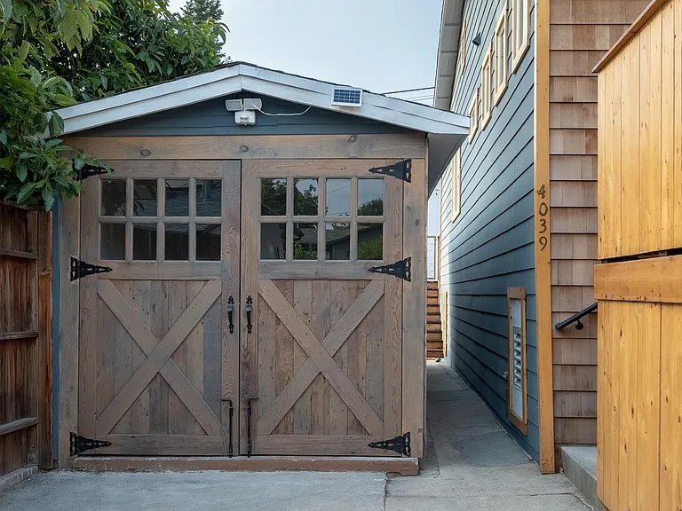 4039 Clayton Ave — Photo 19
