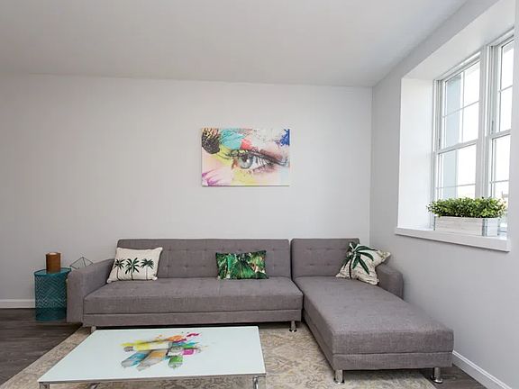 5th image of 1505-1507 Commonwealth Ave #403
