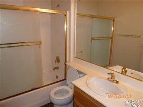 5th image of 1110 Burton Dr