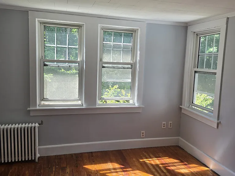 56 Precinct St — Photo 15