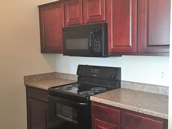 2nd image of 640 N Morton St #302