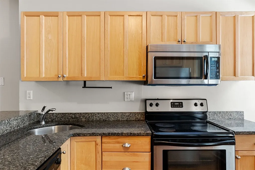1 bed, 1.0 bath, 450 sqft, $2,500 — Photo 4