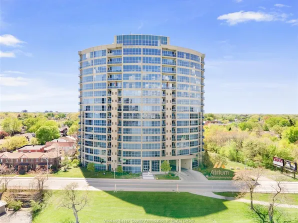 1225 Riverside Dr W #1002, Windsor, ON N9A 0A2