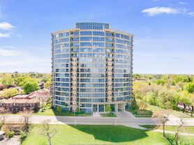 1225 Riverside Dr E, Windsor, ON