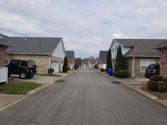 5th image of 115 Shore Dr Unit 115