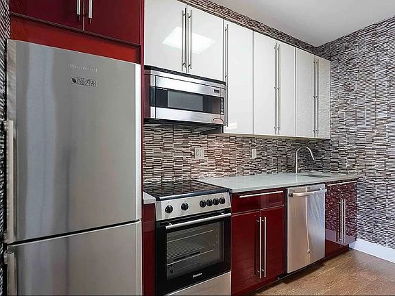 3rd image of 1 Lexington Ave #1AA