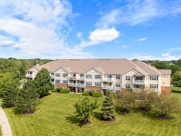 Riverwood Apartments